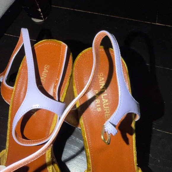 Saint Laurent Velvet Bianca - Picture 4 of 8